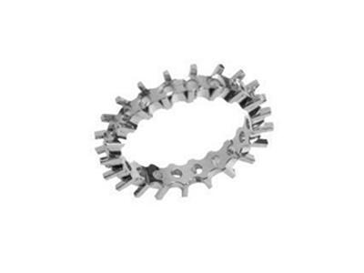 Anillo De Boda Engastado Con Garrasdesplazadas, 1 Hilera, Oro Blanco De 18 K Peso 13,5. Ref. 391