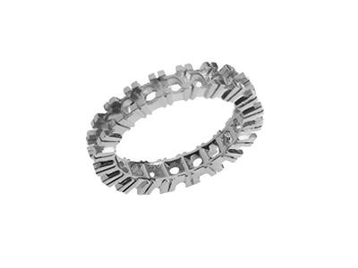 Alianza Con Engaste De 4 Garras 1 Hilera, Oro Gris 18k Pd 13,5. Ref. 525