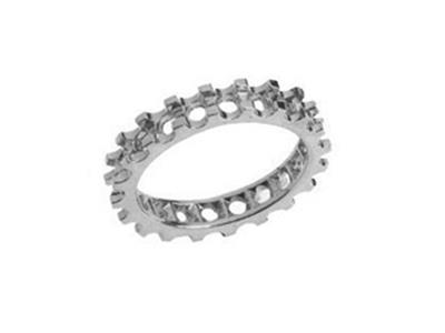 Alianza Con Engaste De Garras, Oro Blanco De 18 K Pd 13,5. Ref. 530