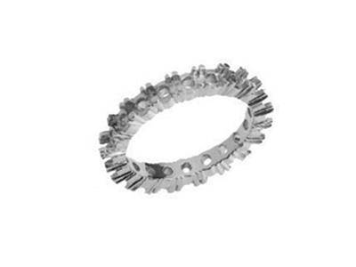 Alianza De Boda Con Engaste De Garras, Oro Blanco De 18 K Pd 13,5. Ref. 580