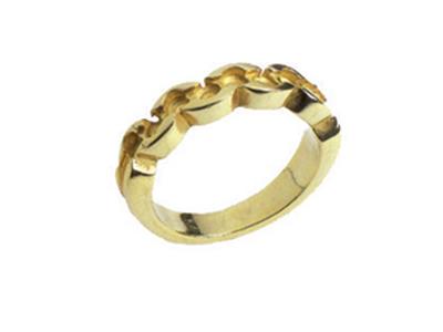 Alianza De Boda Engastada En Medio Chatn, Oro Amarillo De 18k. Referencia. 800