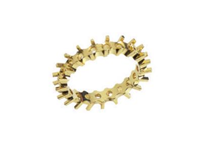 Alianza Engastado Con Garras Desplazadas, 1 Fila, Oro Amarillo De 18k.ref. 391